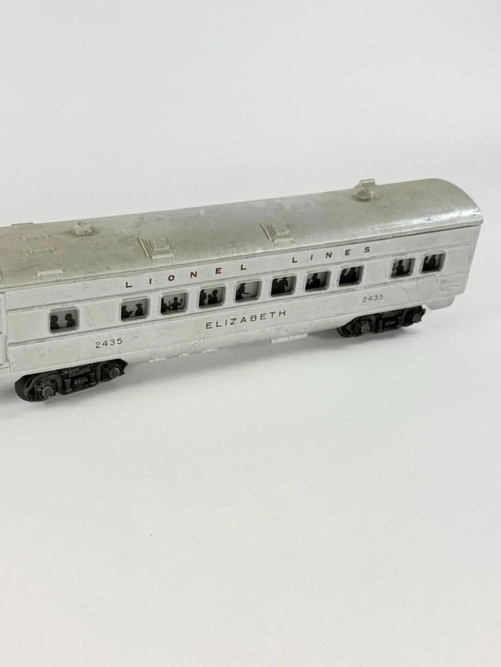 Vintage Lionel Postwar O Gauge Passenger Cars 2434 Newark 2435 Elizabeth Silver